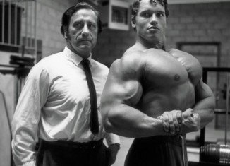 Joe Weider, the man who launched Arnold Schwarzenegger's Hollywood career, has died in Los Angeles at the age of 93