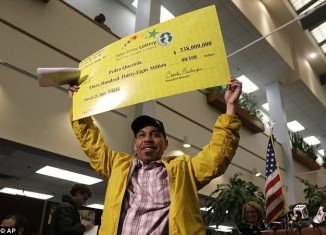 Pedro Quezada, the New Jersey father of five who won a $338 million Powerball jackpot, owes $29,000 in back child support and could be arrested until he pays up