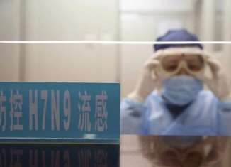Chinese authorities have reported the first case of H7N9 bird flu in Beijing after a 7-year-old girl has been hospitalized in the capital