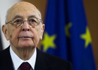 Italy’s President Giorgio Napolitano has been re-elected following a cross-party appeal to run for office again to resolve a growing political crisis