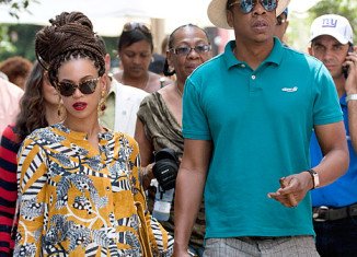 Jay-Z has defended his trip to Cuba with his wife Beyonce in a new song titled Open Letter.