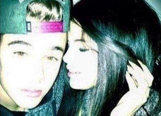 Justin Bieber tweeted a picture of himself and his ex Selena Gomez suggesting that they have rekindled their romance