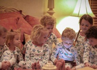 Smart interactive pajamas which, when scanned with a camera phone or tablet, can tell bedtime stories, have been invented by Juan Murdoch, a father-of-six from Idaho Falls