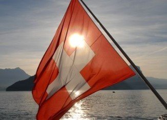 Switzerland has decided to renew restrictions on immigration from eight central and eastern EU countries