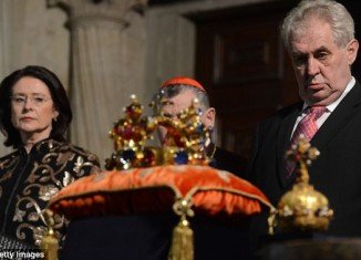 Footage shows President Milos Zeman clearly the worse for wear at a rare public display of the Czech crown jewels
