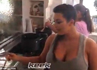 Kim Kardashian claims she was cooking a special meal for her "babe" Kanye West