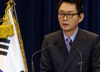 Yoon Chang-jung, who was a spokesman for President Park Geun-hye, was alleged to have groped a Korean-American intern in a Washington hotel