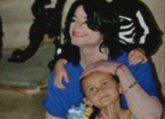 Michael Jackson and his children in touching never-before-seen photos and home videos