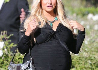 Jessica Simpson has given birth to her second child, baby boy Ace Knute Johnson