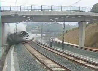 The moment Spanish passenger train hurtled off the tracks and smashed into a wall, killing at least 80 people