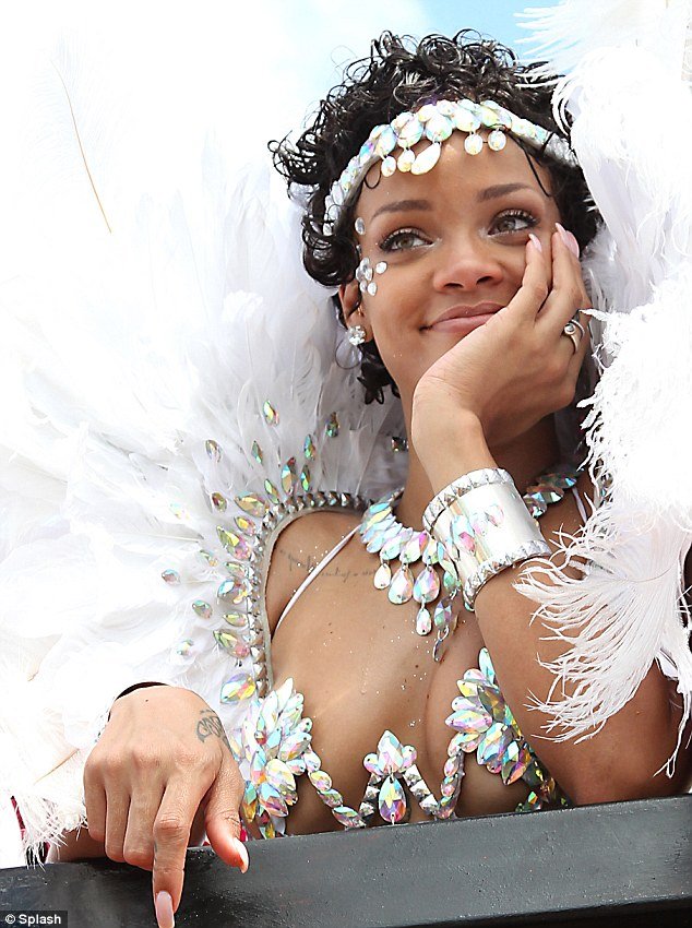 Rihanna Dances On A Float At Kadooment Carnival In Barbados