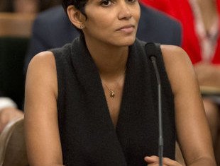 Bill 606, championed by actress Halle Berry, who testified before the state assembly, sets out to protect the children of those in the public eye