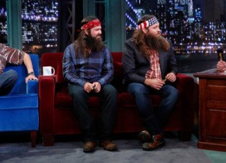 Duck Dynasty’s stars Willie, Jep and Uncle Si Robertson appeared on Late Night with Jimmy Fallon on Monday night