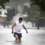 Hurricane Ingrid: Mexico hit by severe dual storm