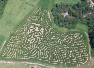 Misty and Lamar Duren’s corn maze looks like Si Robertson