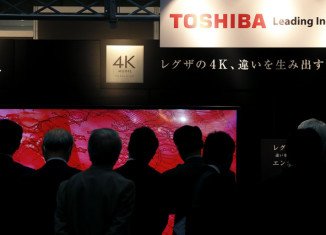Toshiba has said it will halve the number of staff in its TV division to 3,000 as it looks to revamp the unit's operations
