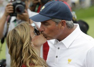 Fred Couples’ new girlfriend Nadine Moze was among the WAGs at the Presidents Cup 2013 at Muirfield Village in Dublin