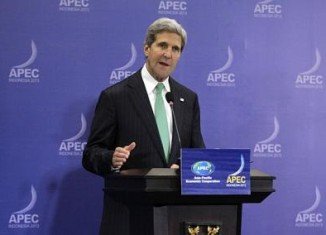 John Kerry has said Syrian government deserves credit for so far complying with a chemical weapons deal