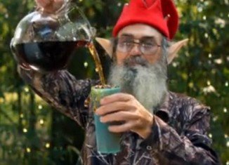 Si Robertson gets a little emotional while sharing his favorite Christmas memory