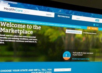 The US government has offered help to people who missed the December 24 deadline to enroll for the ObamaCare