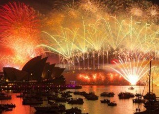 Thousands of people are attending Sydney’s traditional pyrotechnic as Australia welcomes 2014