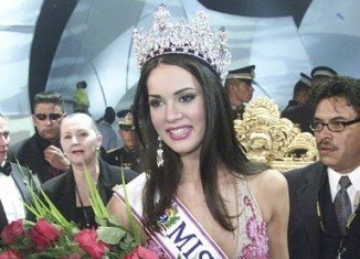 After winning the title of Miss Venezuela and competing in the Miss Universe pageant, Monica Spear appeared in a half-dozen Spanish language soap operas