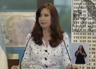 Cristina Fernandez de Kirchner was welcomed by hundreds of supporters at the presidential palace in Buenos Aires