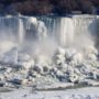 Niagara Falls frozen by polar vortex 2014