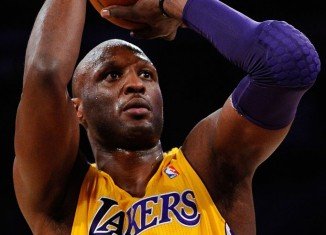Lamar Odom has signed a two-month contract with Spanish basketball club Baskonia