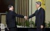 Taiwan and China hold historic talks in Nanjing