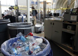 The US has banned all liquids from carry-on bags on nonstop flights to Russia, on the eve of the Sochi Winter Olympics