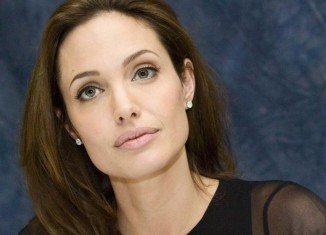 Angelina Jolie will have more cancer-preventing surgery, after a double mastectomy last year
