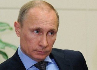Vladimir Putin has formally informed the Russian parliament of Crimea's request to join the Russian Federation