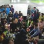 Sewol ferry disaster: Relatives confront officials on Jindo island
