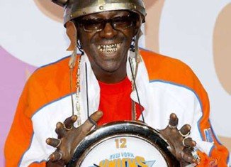 Flavor Flav has pleaded guilty to attempted battery after pulling a knife on the teenage son of his long-term girlfriend