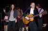 Singers Paul Simon and Edie Brickell have been arrested and charged with disorderly conduct