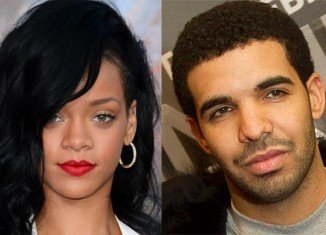 Rihanna and Drake turned up at New York's VIP Room late Sunday night but avoided making contact