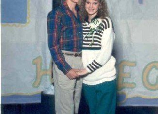 Missy and Jase Robertson as high school sweethearts in the 1980’s