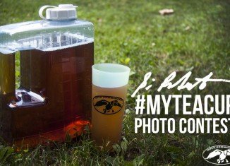 Si Robertson has launched his Tea Cup Photo Contest
