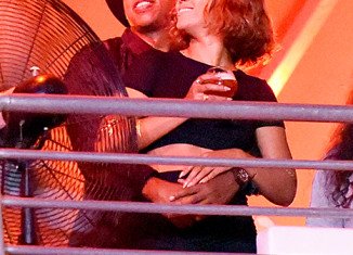 Beyonce and Jay-Z packed on the PDA at the 2014 Made in America festival over Labor Day weekend