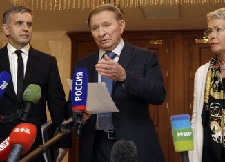 Former Ukrainian President Leonid Kuchma, representing Kiev at Minsk talks, said that all sides had agreed to move back some of their heavy weapons