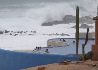 The Mexican authorities have declared a maximum alert for Baja California as Hurricane Odile will hit the region in the coming hours