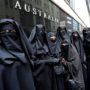 Australia’s parliament lifts veil ban
