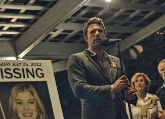 Gone Girl has topped the US box office on its debut weekend, taking $38 million