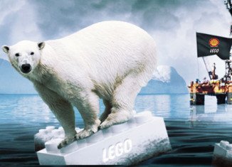 Greenpeace has been campaigning against Arctic drilling by oil companies such as Shell and has accused Lego of associating with bad company