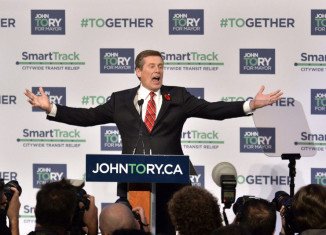 John Tory has been elected as the mayor of the Canadian city of Toronto, defeating the brother of controversial incumbent Rob Ford