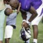 Adrian Peterson avoids jail sentence after accepting plea deal in child abuse case