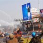 Rampal: Indian police clashes with Hindu guru supporters at Haryana ashram
