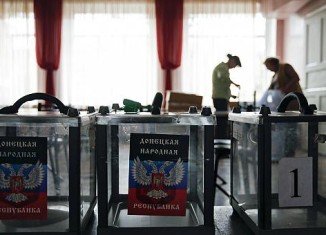 Presidential and parliamentary polls are being held in the two self-proclaimed people's republics in the Donetsk and Luhansk regions