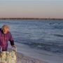 Ruby Holt: 100-year-old woman sees ocean for first time
